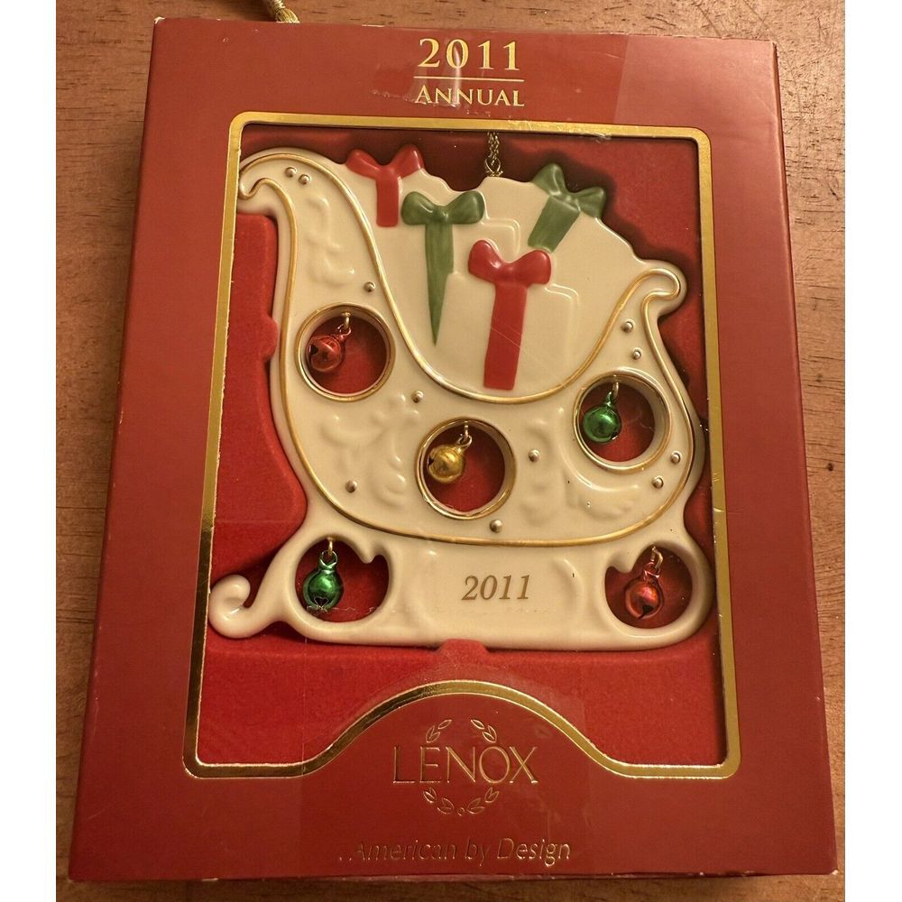 Lenox 2011 Annual‎ "JOLLY JINGLE SLEIGH"-   3.5" Christmas Ornament
